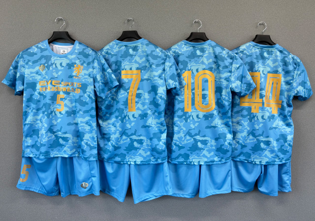 全309デザイン掲載簡単注文でサッカー＆フットサルオリジナルユニフォームを作ろう